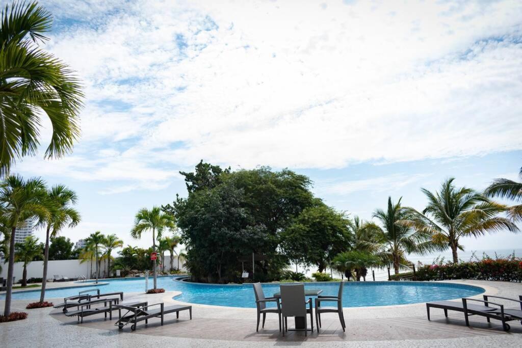 M3 Lujoso Y Comodo Departamento Con Playa 2 Piscinas Cancha De Tenis Jacuzzi Seguridad 24 Horas Manta Eksteriør bilde